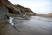 Cape Kiwanda State Park - Water Squirting out of Crack