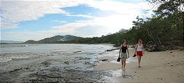 Tamarindo - Beach - Laura Liz (Jan 6, 2005 8:05 AM)