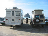 Cape Kawanda Lunch - Sportsmobile next to Pickup Truck Camper (October 21, 2004 1:38 PM)
