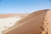Namibia - Namib Dunes — Climbing "Big Daddy", aka "Crazy Dune" - Dead Vlei