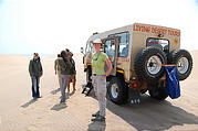 Namibia - Swakopmund - Tommy's Tour - Dunes - Truck - Land Rover 101FC - Laura