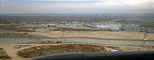 Driving Out of Tijuana - US Border (12/28/2001 3:10 PM)