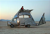 BM2003 121 200308251957 FishArtCar