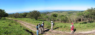 Rincón de la Vieja - Hike - Luis Esteban Ken Laura Dottie Liz (Dec 31, 2005 9:42 AM)