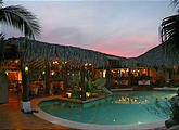 Tamarindo - Hotel Jardin del Eden - Pool - Sunset (Jan 3, 2005 5:49 PM)