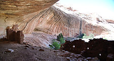 Comb Ridge - Monarch Cave Ruin